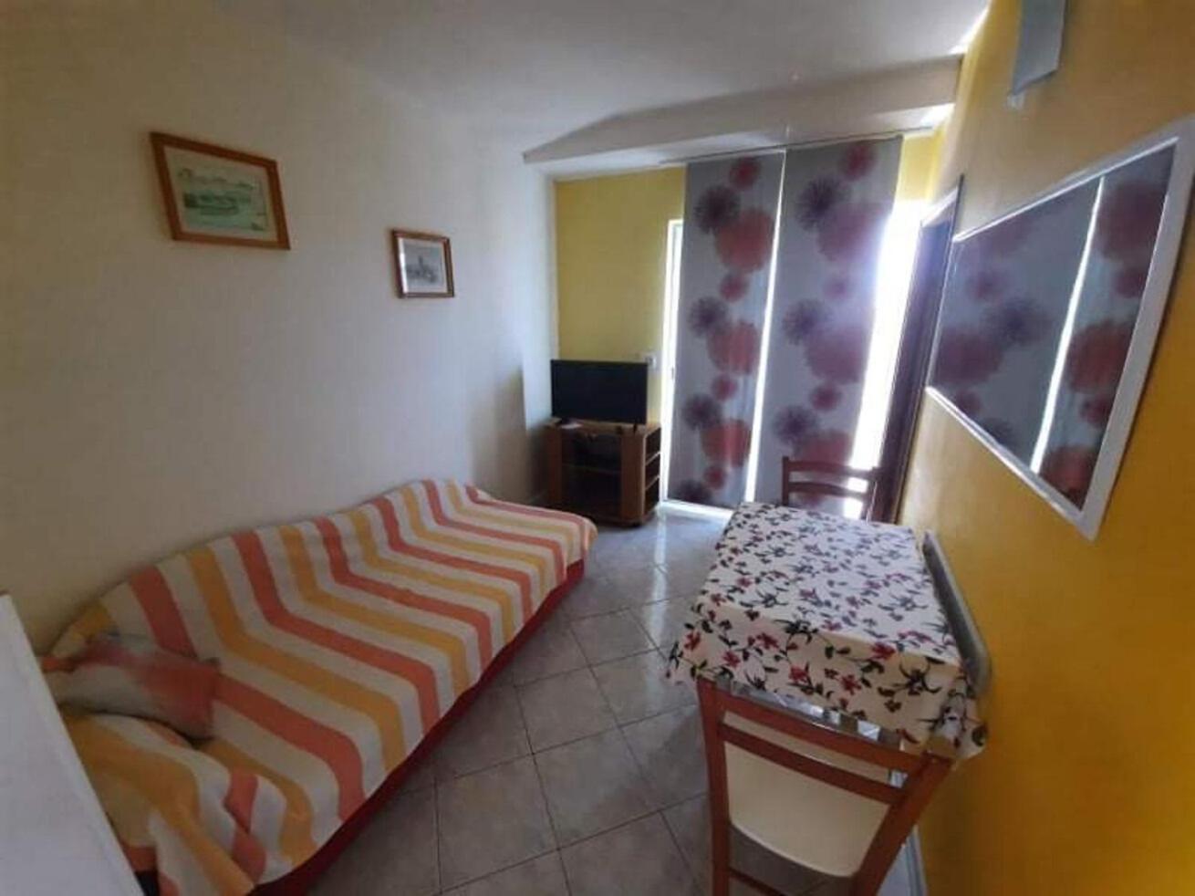 Apartments Robi- Swimming Pool And Beautiful Garden Kampor Dış mekan fotoğraf
