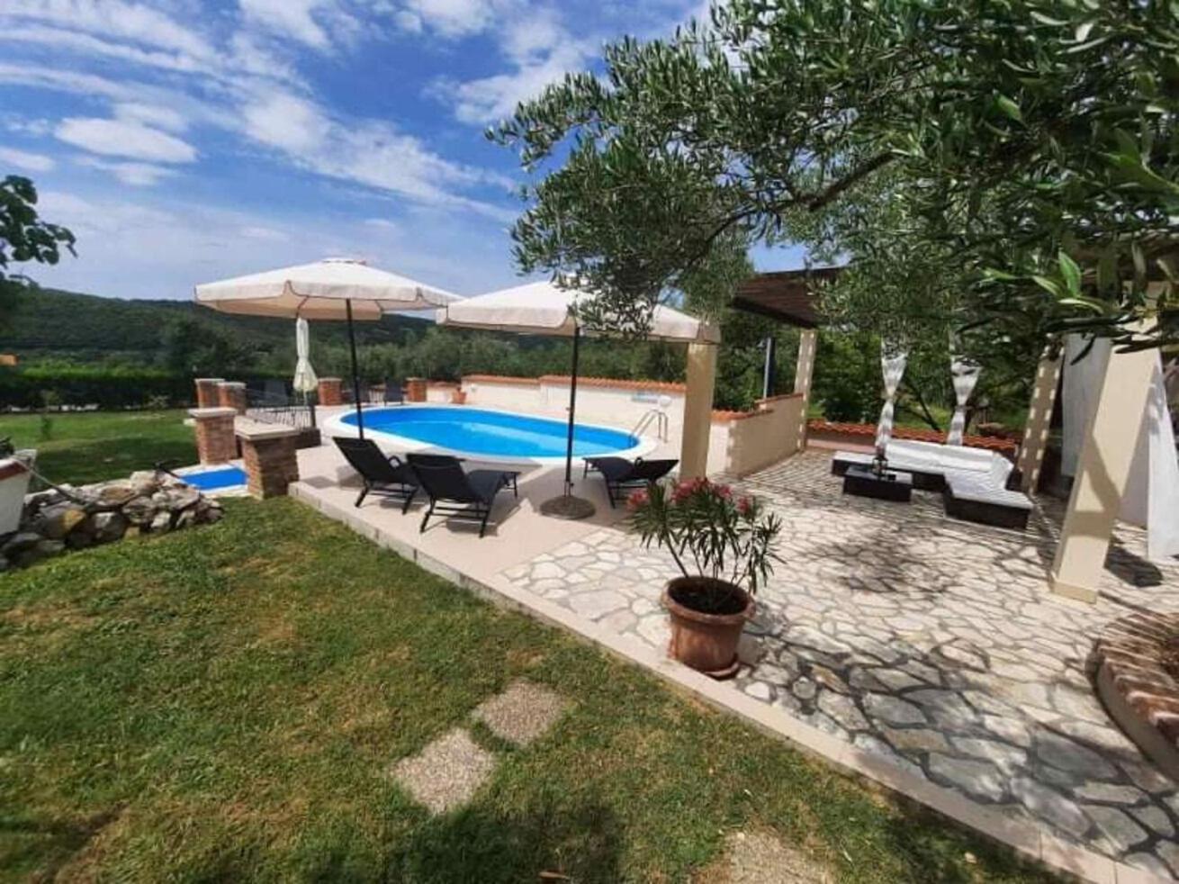 Apartments Robi- Swimming Pool And Beautiful Garden Kampor Dış mekan fotoğraf