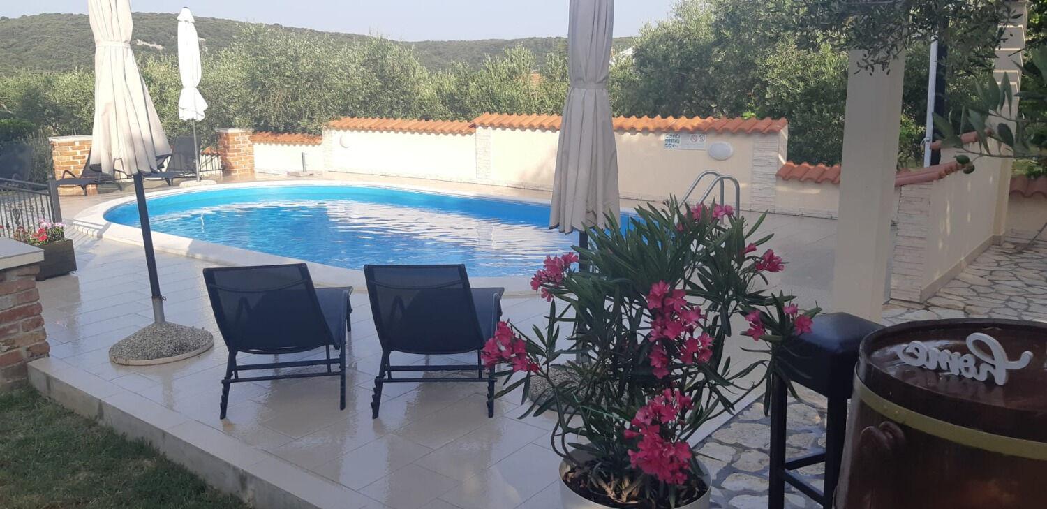 Apartments Robi- Swimming Pool And Beautiful Garden Kampor Dış mekan fotoğraf